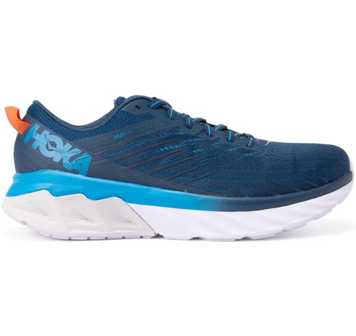 Hoka One M Arahi 4